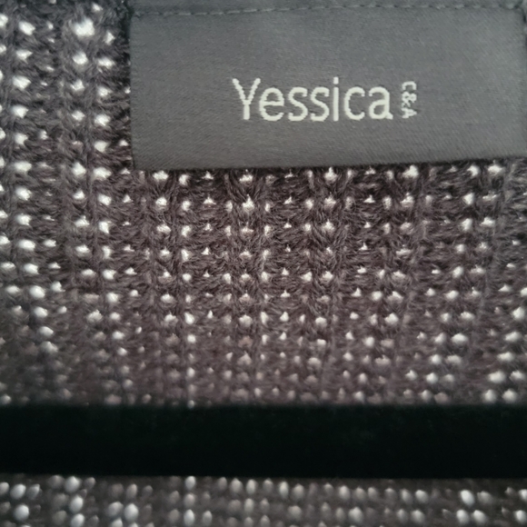 Faux Fur Sweater Vest - Picture 2 of 5